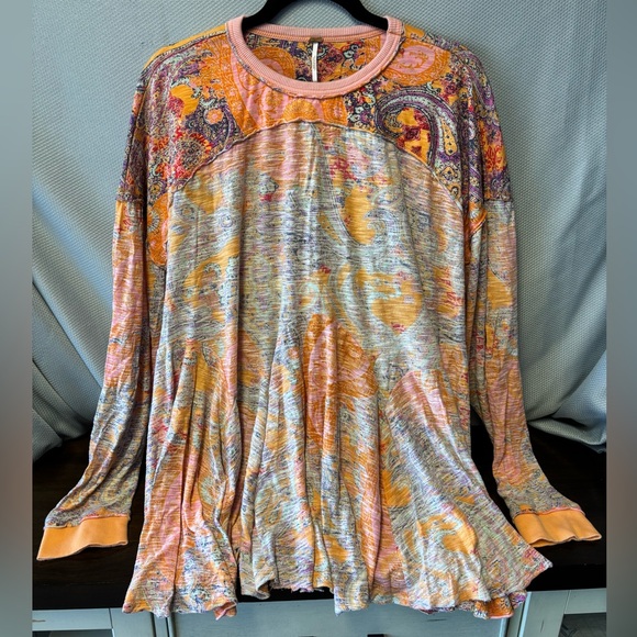 Free People Tops - ❤️🔥BOGO FREE NEW Free People fabric paisley top with bell cut flowy Medium